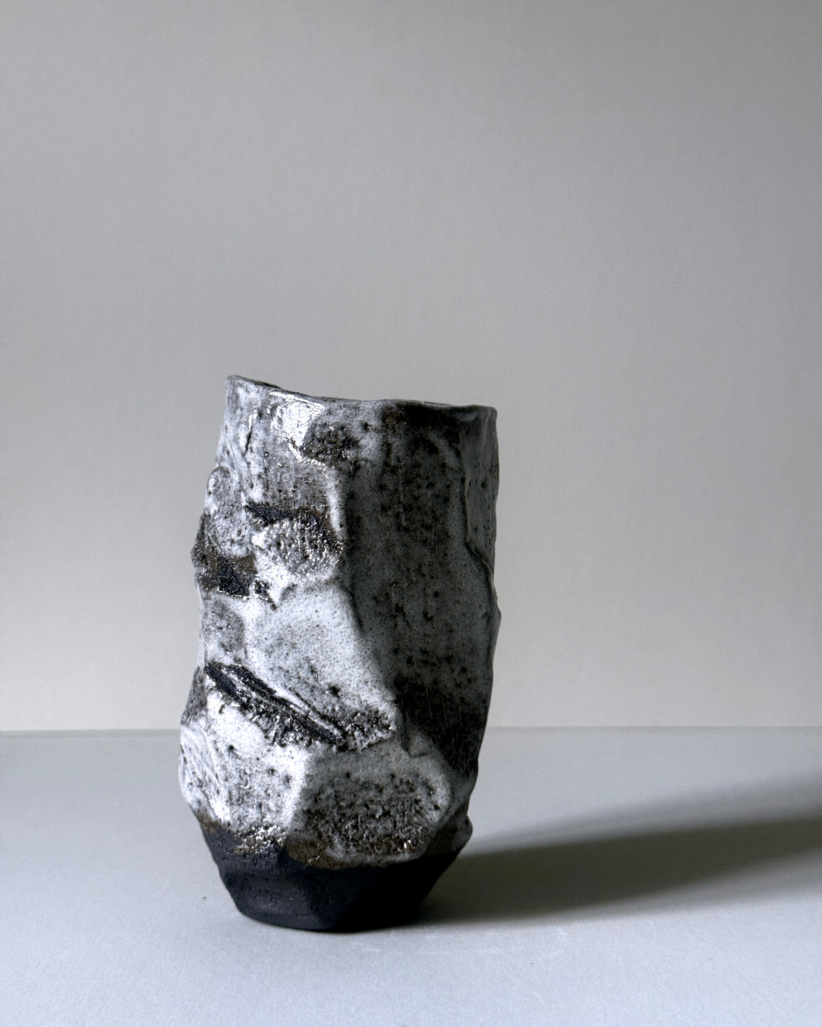 kurunuki vase 01