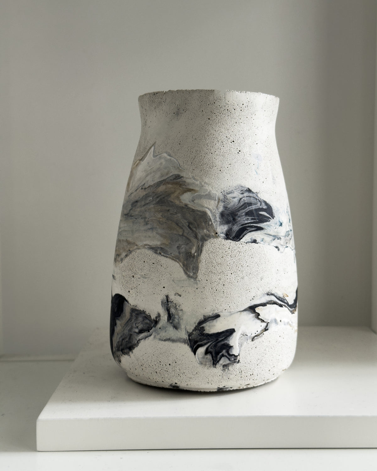 strata tall tapered vessel