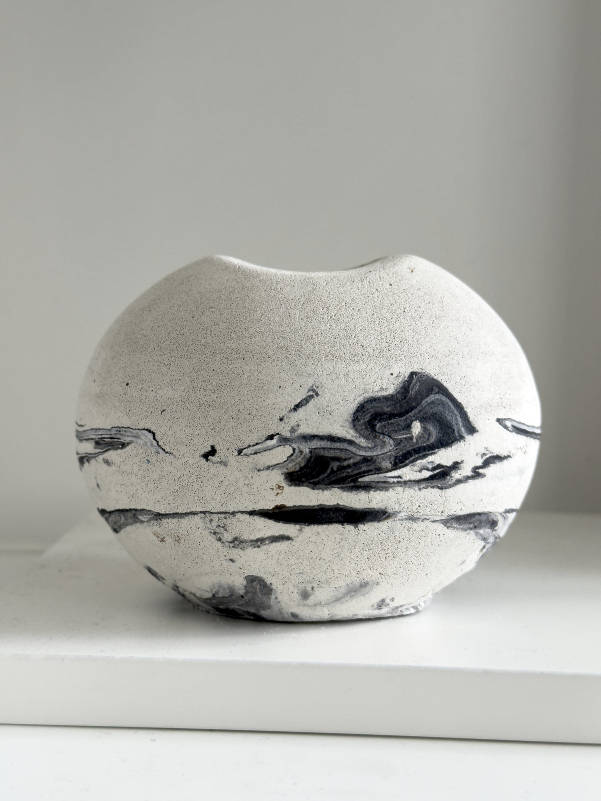 strata pebble vessel